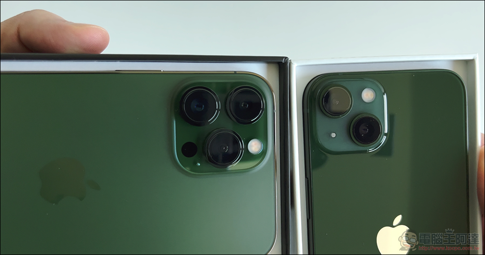 哪個尚青？iPhone 13 綠色與 iPhone 13 Pro 松嶺青新色開箱體驗 - 電腦王阿達