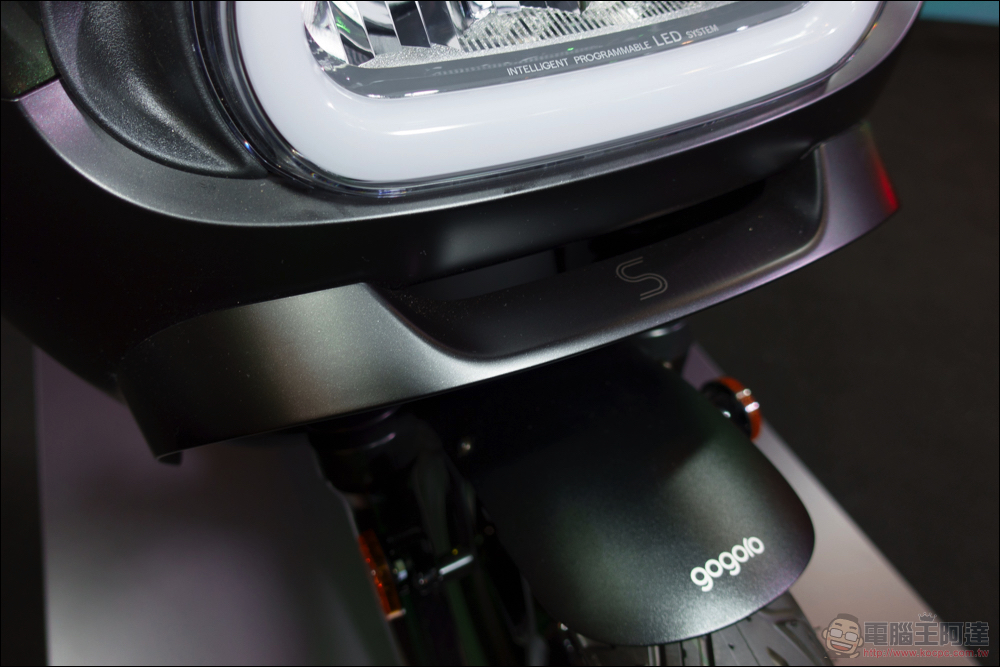 最強智慧雙輪！Gogoro SuperSport ACE 與搭載 LTE 連線／TCS／定速巡航的 SSmartcore 智駕電控核心來了 - 電腦王阿達