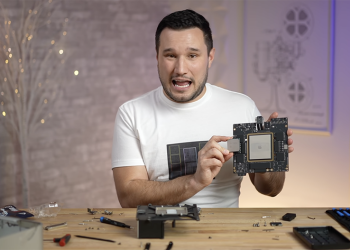 M1 Ultra 尺寸幾乎是 AMD Ryzen CPU 的三倍大，跑分顯示 Intel、AMD 還是領先