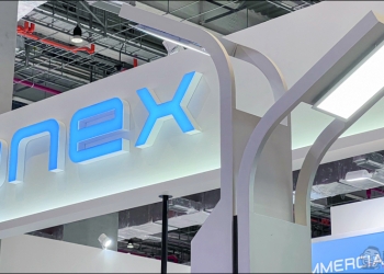 光陽 Ionex 智慧路燈展場動眼看，結合太陽能、路燈與交通號誌的換電站