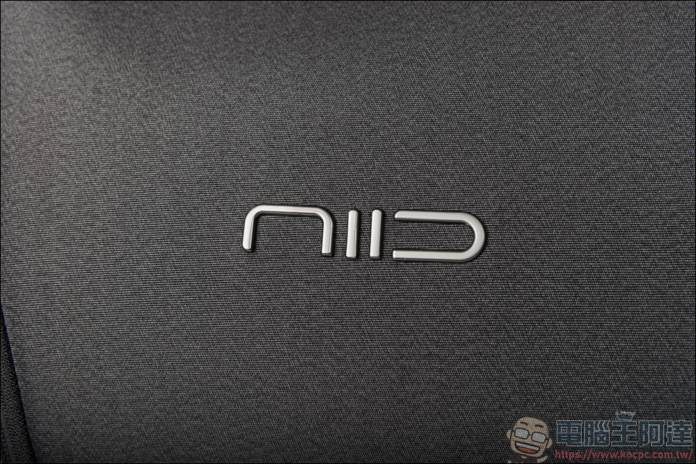 NIID Decode 異次元後背包，全球獨創 Flex-Grid 專利空間系統，打破你對傳統後背包的收納方式 - 電腦王阿達