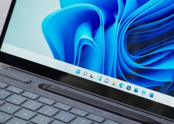 微軟解釋為何 Windows 11 工作列的時鐘不能顯示「秒數」，原來是這原因