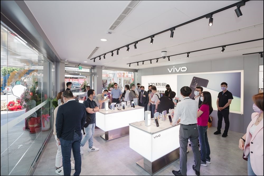 vivo台南體驗店今盛大開幕，即日起至5月6日推出開幕限定優惠
