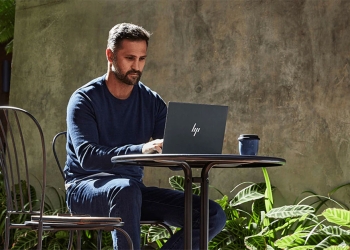 如何在 Windows 11 上手動安裝設備驅動程式