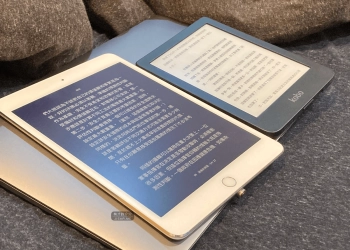 讓 iPad 變得更適合閱讀電子書，試試貼上這個保護膜減少螢幕反光吧