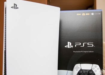 PS5 紙箱遭裝針孔攝影機，偷情畫面全都錄