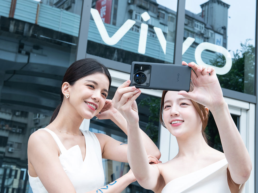 十年里程之作 vivo X80 旗艦機登台，雙晶片打造專業影像視覺 - 電腦王阿達