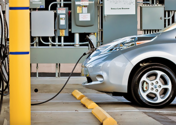 中國電動汽車「改裝直流快充」遭拒充，車主傻眼向媒體投訴