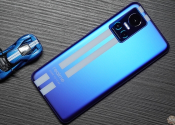 realme GT Neo3 開箱、評測｜為賽道而生的潮玩電競旗艦手機