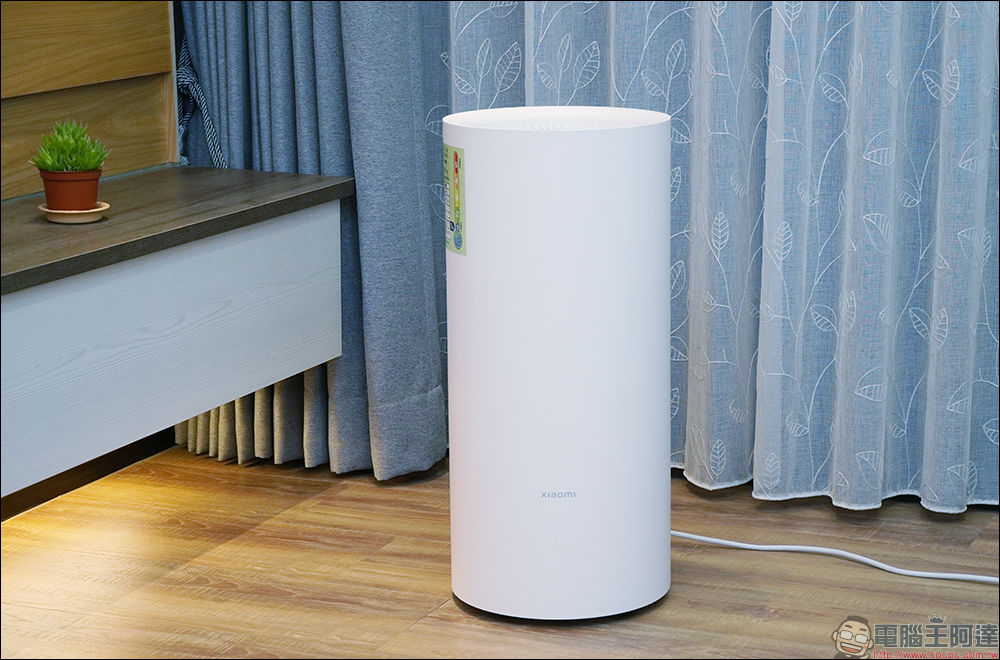 梅雨就買這台！Xiaomi 智慧除濕機開箱、評測｜極致美型的乾衣救星！最高 20L 日除濕力、米家 App 智慧控制、一級能效標章 - 電腦王阿達