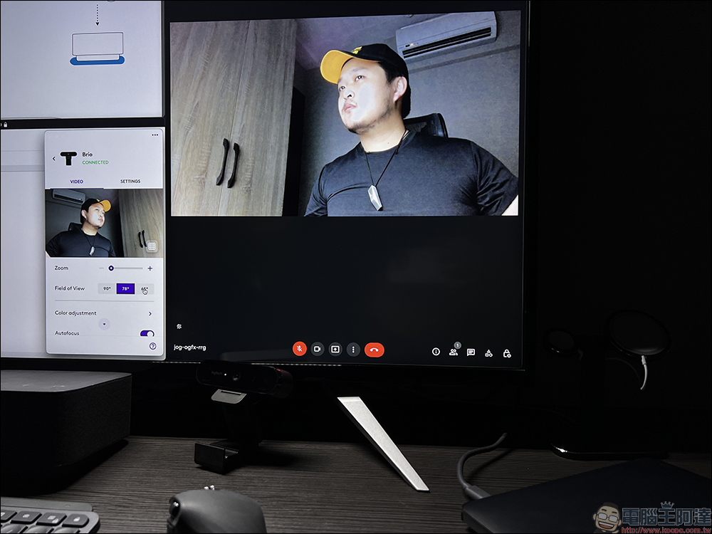Logi Dock 羅技全功能擴充底座工作站開箱｜居家辦公神器！整合集線器、100W PD 供電、內建降噪麥克風和擴音喇叭 - 電腦王阿達