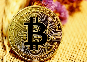 比特幣礦工們不再選擇持有，數據指出多家企業出售當月的總挖礦產量，來避免付不出電費