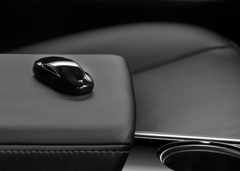Model X 與 Model S 交車開始不標配 Key Fob 遙控鑰匙