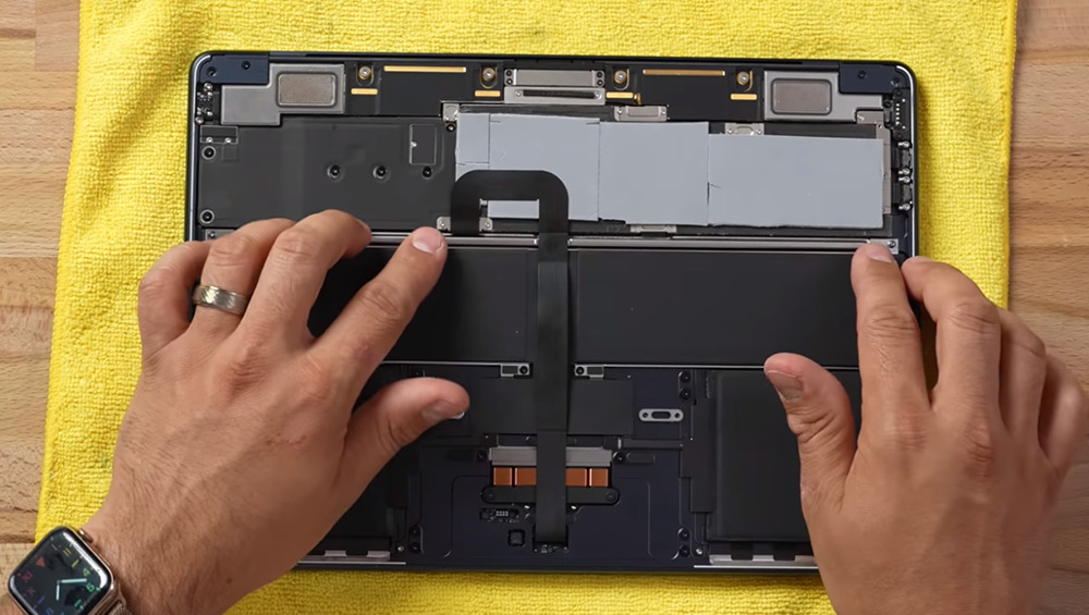 M2 版 MacBook Air 過熱影響效能，不建議用戶學 YouTuber 加裝散熱貼片 - 電腦王阿達