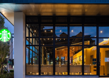 星巴克推出「星光好友分享」優惠，指定時段享飲料買一送一（9/5-9/6）