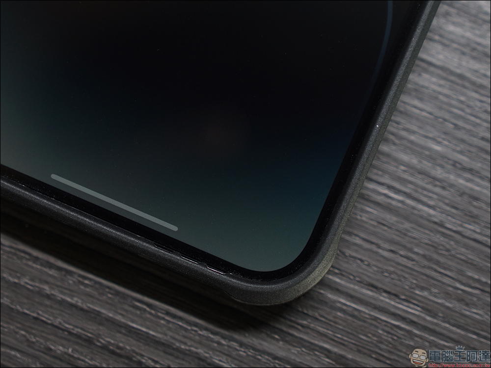 JTLEGEND iPhone 14 系列超軍規防摔手機殼開箱｜超軍規防摔、強化蜂巢結構、專利正面導音槽與高效散熱技術，四大系列讓 iPhone 14 新機無懼生活挑戰 - 電腦王阿達
