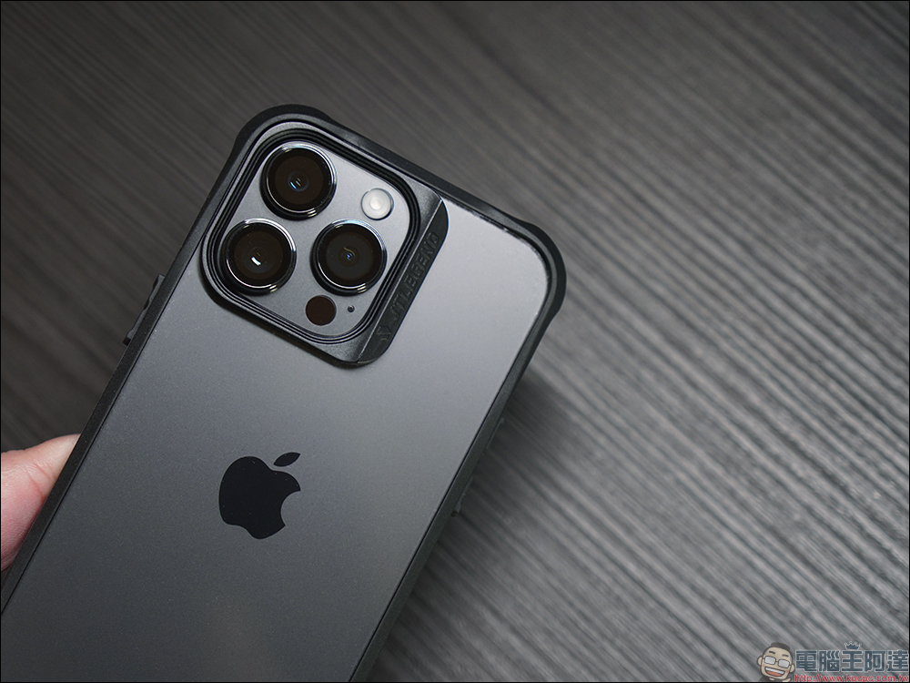 JTLEGEND iPhone 14 系列超軍規防摔手機殼開箱｜超軍規防摔、強化蜂巢結構、專利正面導音槽與高效散熱技術，四大系列讓 iPhone 14 新機無懼生活挑戰 - 電腦王阿達