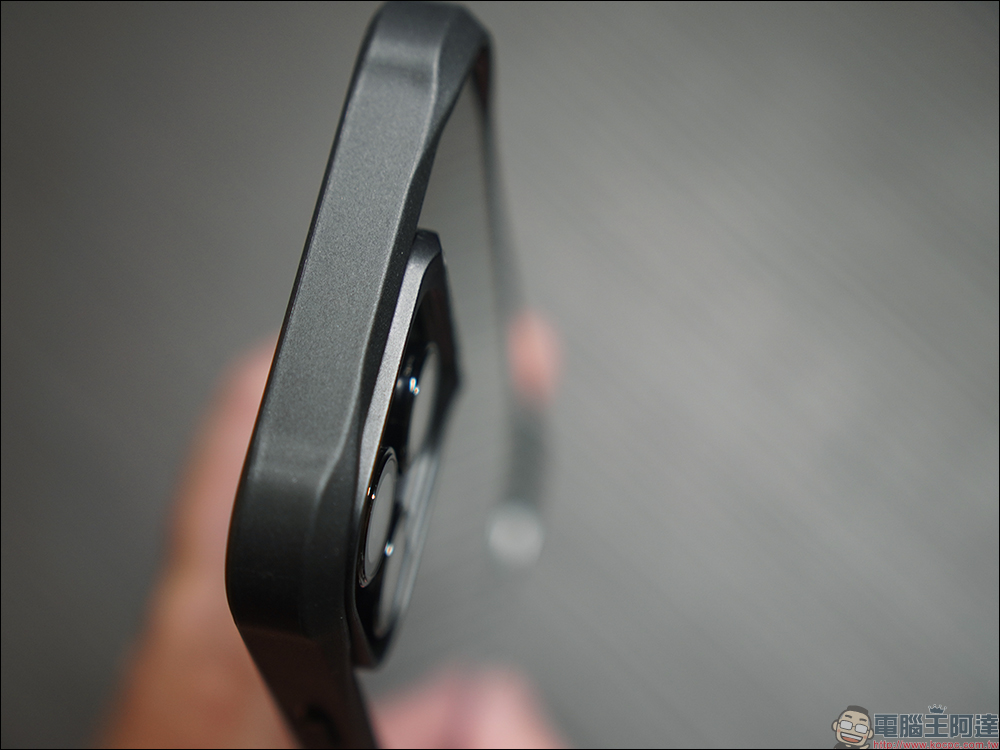 JTLEGEND iPhone 14 系列超軍規防摔手機殼開箱｜超軍規防摔、強化蜂巢結構、專利正面導音槽與高效散熱技術，四大系列讓 iPhone 14 新機無懼生活挑戰 - 電腦王阿達