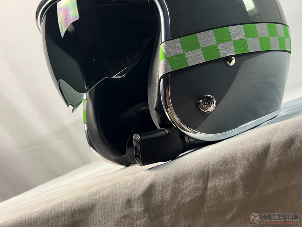 為騎行多份保障！iMiniDV X4 內建式安全帽行車記錄器開箱使用體驗（評價 評測 動手玩） - 電腦王阿達