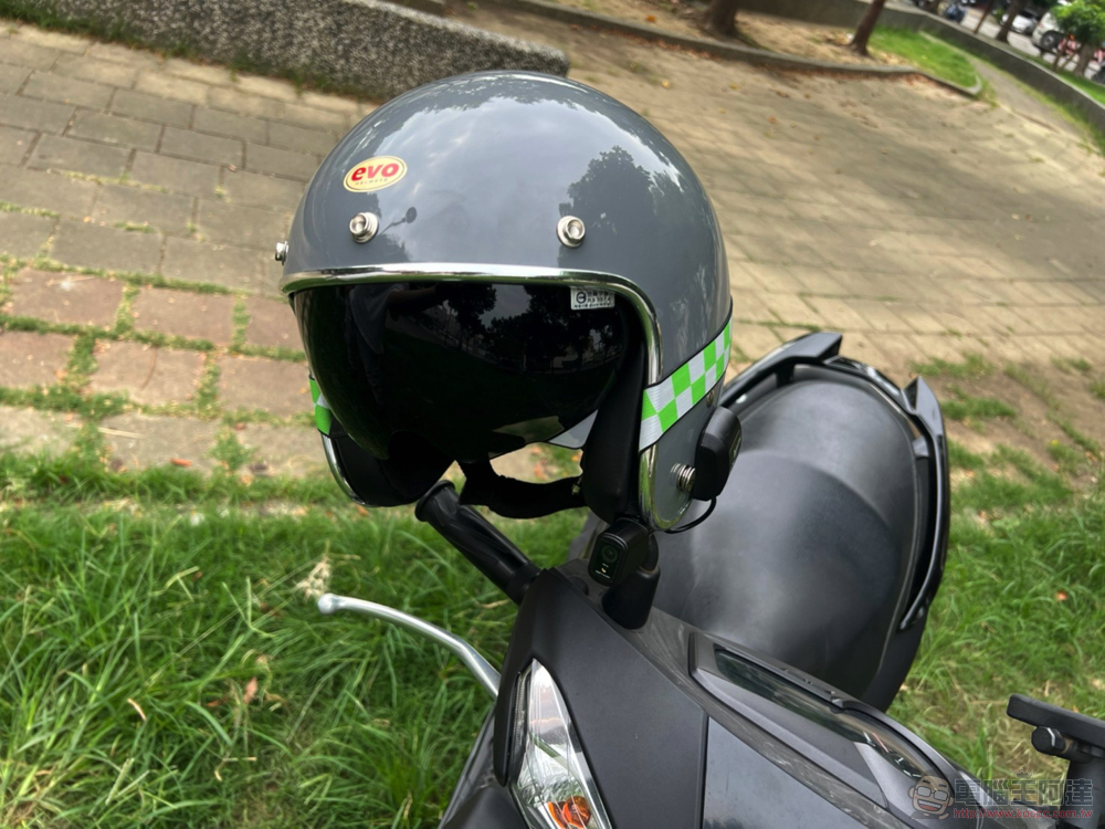 為騎行多份保障！iMiniDV X4 內建式安全帽行車記錄器開箱使用體驗（評價 評測 動手玩） - 電腦王阿達