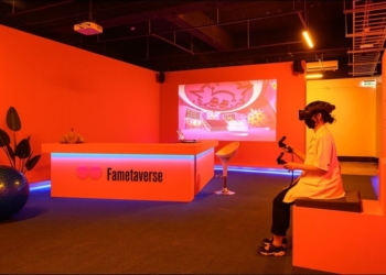 HTC與臺灣當代文化實驗場跨界合作，進入法咪咪的FAMETAVERSE 濃厚又浮誇的榴槤宇宙 - 電腦王阿達