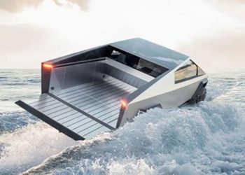 Tesla 真能當船開！馬斯克爆料 Cybertruck 足以短暫涉水使用