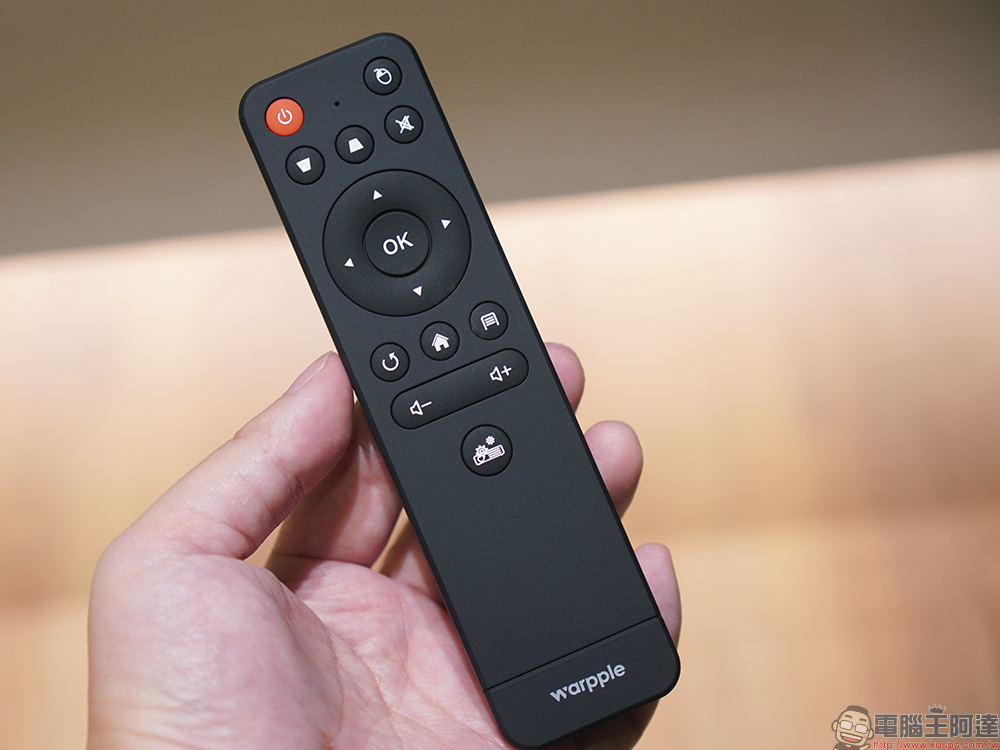 Warpple SP1 Pro 便攜智慧投影機開箱｜Pro 版升級 OVO TV OS 、同級頂規，亮度再升級！ - 電腦王阿達