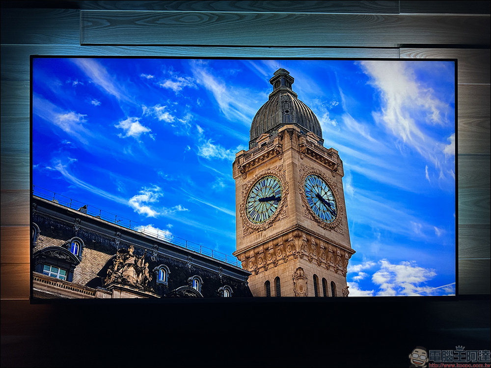 飛利浦 Philips 4K 智慧顯示器開箱｜4K 絕佳畫質、內建 Android TV 11 系統 ，搭配 Ambilight 帶來無可比擬的沉浸體驗 - 電腦王阿達