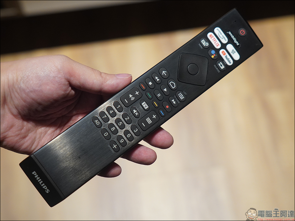 飛利浦 Philips 4K 智慧顯示器開箱｜4K 絕佳畫質、內建 Android TV 11 系統 ，搭配 Ambilight 帶來無可比擬的沉浸體驗 - 電腦王阿達