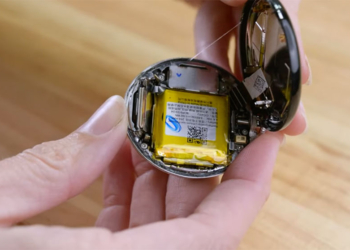 iFixit 終於拆了 Pixel Watch：外部很美，內部要再加油