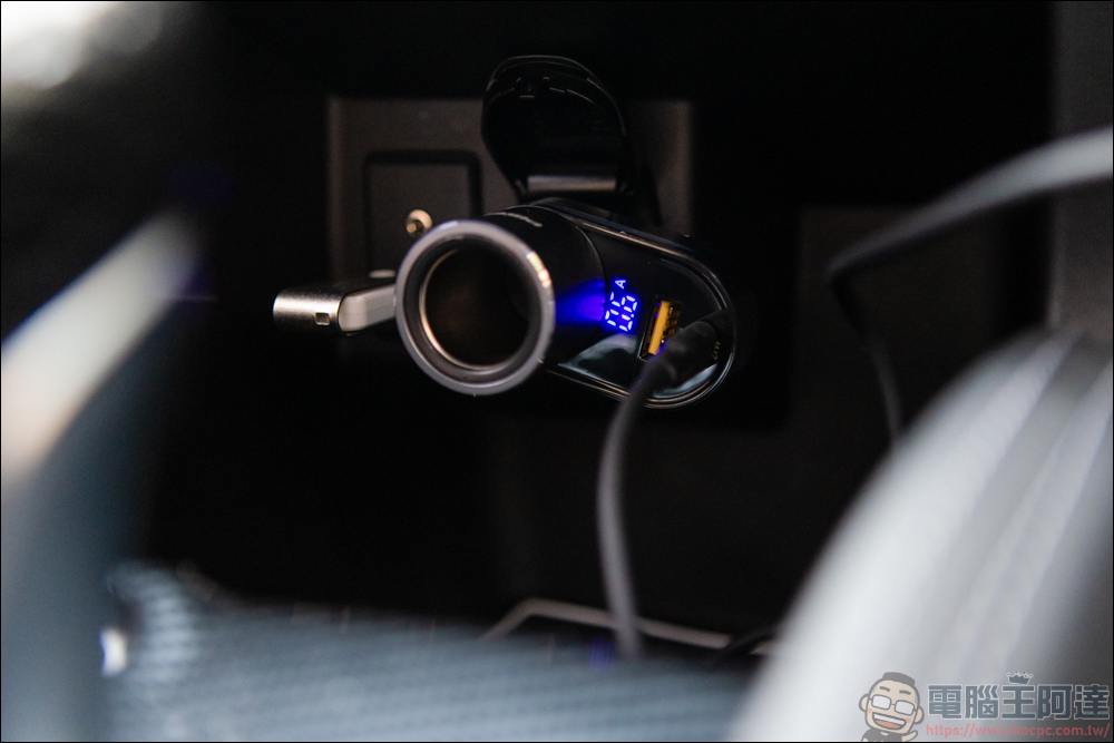 Allite CF1 多功能磁吸充電手機架，結合無線充電 / MagSafe 磁吸 / 擴香三合一功能，開車族必備聖品 - 電腦王阿達