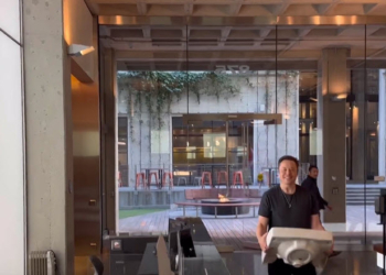 馬斯克將收購Twitter 並強調收購Twitter並不是「為了賺更多的錢」