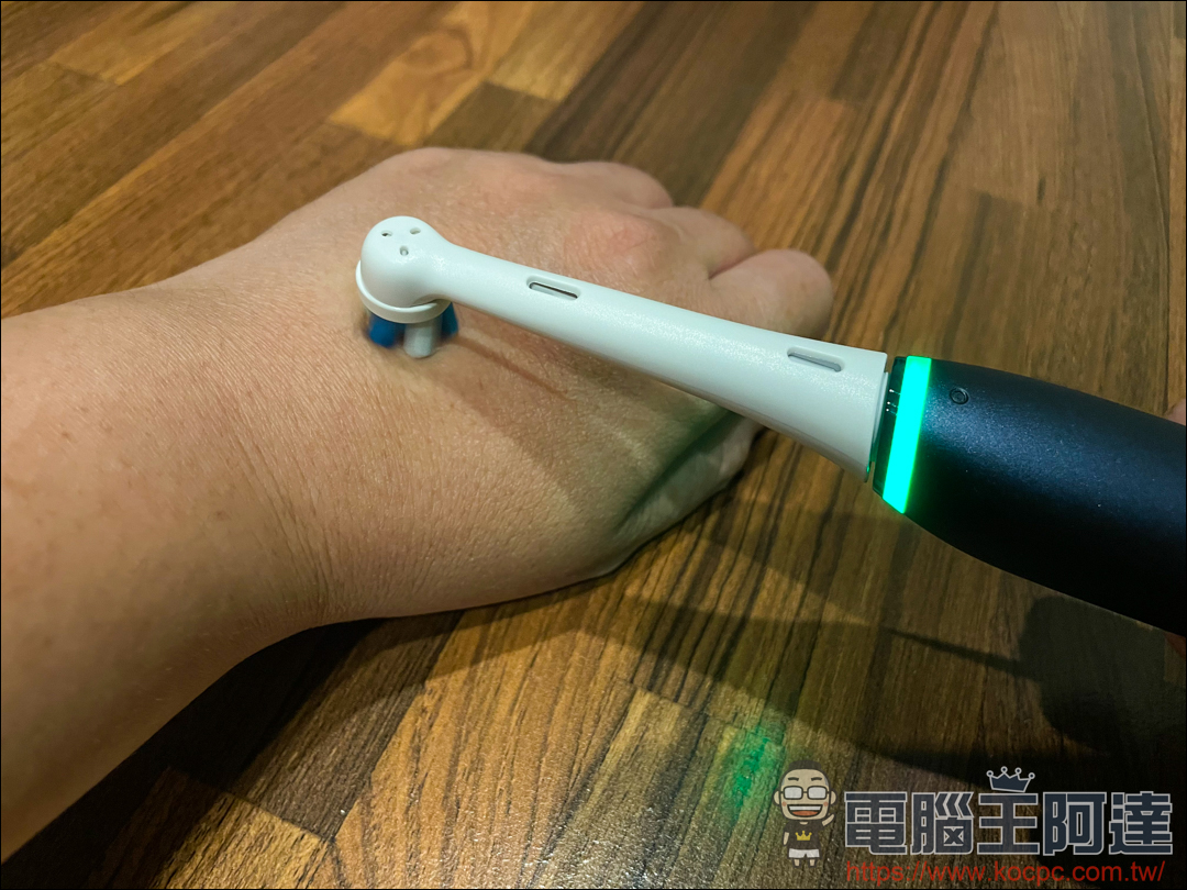 【德國百靈 Oral-B iO 系列微震科技電動牙刷】用科技專業刷牙真的好簡單！ - 電腦王阿達