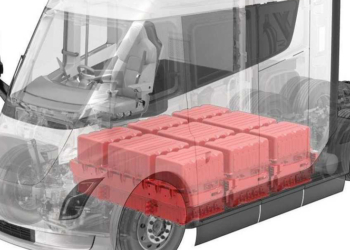 大神挖出 Tesla Semi 卡車電池模組等內部構造圖