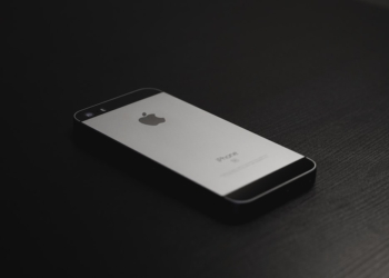 10 年前推出的 iPhone 5s 也獲得軟體更新，Apple 推出 iOS 12.5.7 補強安全性