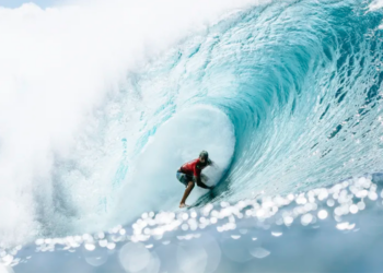 不只潛水好用，Apple Watch 躍升成為 WSL 專業衝浪賽事官方指定設備