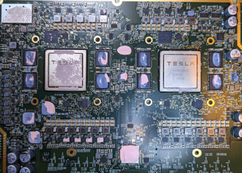 超機密特斯拉 Hardware 4（HW4）自動輔助駕駛電腦被神人拿到了，拆解分析是免不了了