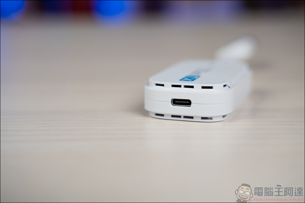 EZCast Pocket 高畫質無線投影傳輸器，不需要 APP 、網路、安裝就能快速無線投影！HDMI 線還留著幹嘛？ - 電腦王阿達