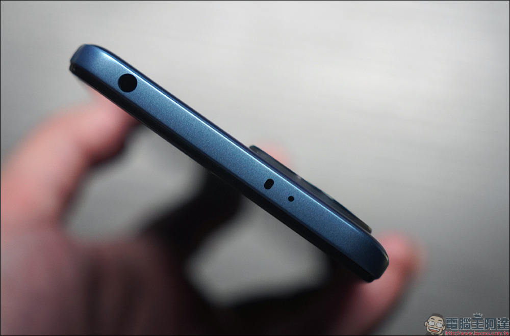 POCO X5 系列開箱｜性能領先同級 再加億級像素、旗艦螢幕 價格卻低於同級 萬元娛樂手機首選 - 電腦王阿達