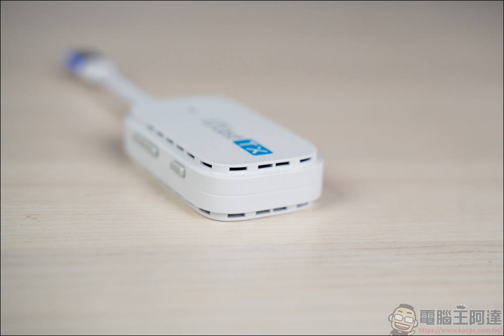 EZCast Pocket 高畫質無線投影傳輸器，不需要 APP 、網路、安裝就能快速無線投影！HDMI 線還留著幹嘛？ - 電腦王阿達