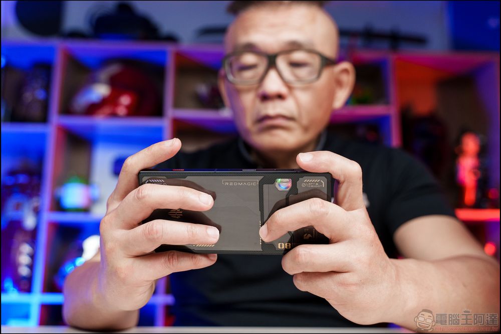REDMAGIC 紅魔8 Pro 電競手機：效能與性價比絕對無敵的 Snapdragon 8 Gen 2 旗艦 - 電腦王阿達