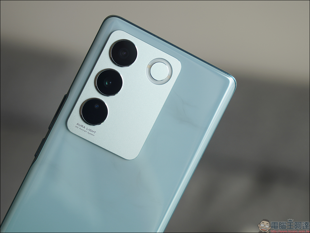 vivo V27 5G自帶光環人像神機開箱｜獨創時尚柔光環、最豐富美妝美顏模式前後 5000 萬畫素，全球首發天璣 7200 處理器 - 電腦王阿達