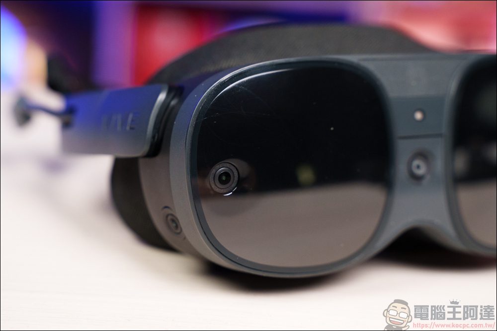 最輕便一體機 HTC VIVE XR Elite 開箱體驗，一機滿足 PC VR + VR 一體機 + MR 所有需求 - 電腦王阿達