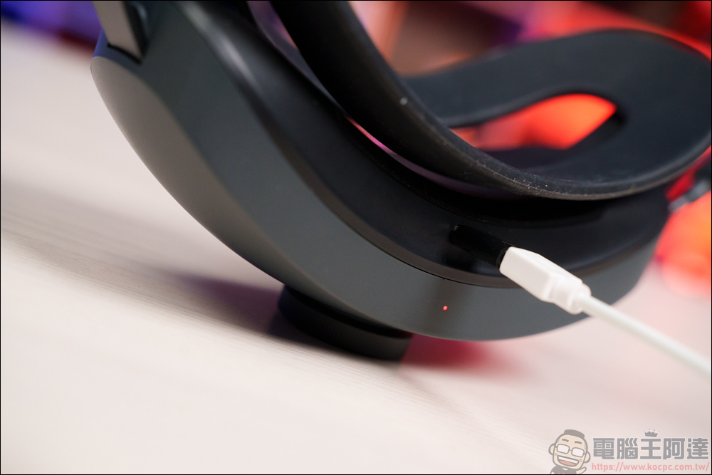 最輕便一體機 HTC VIVE XR Elite 開箱體驗，一機滿足 PC VR + VR 一體機 + MR 所有需求 - 電腦王阿達