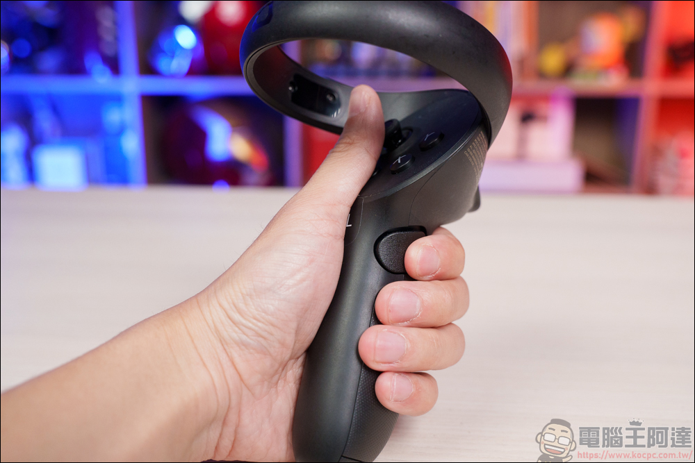 最輕便一體機 HTC VIVE XR Elite 開箱體驗，一機滿足 PC VR + VR 一體機 + MR 所有需求 - 電腦王阿達