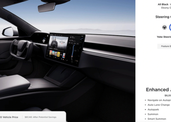 嫌就是加價賣！Tesla 將 Yoke 方向盤改為選配，要價 US$250