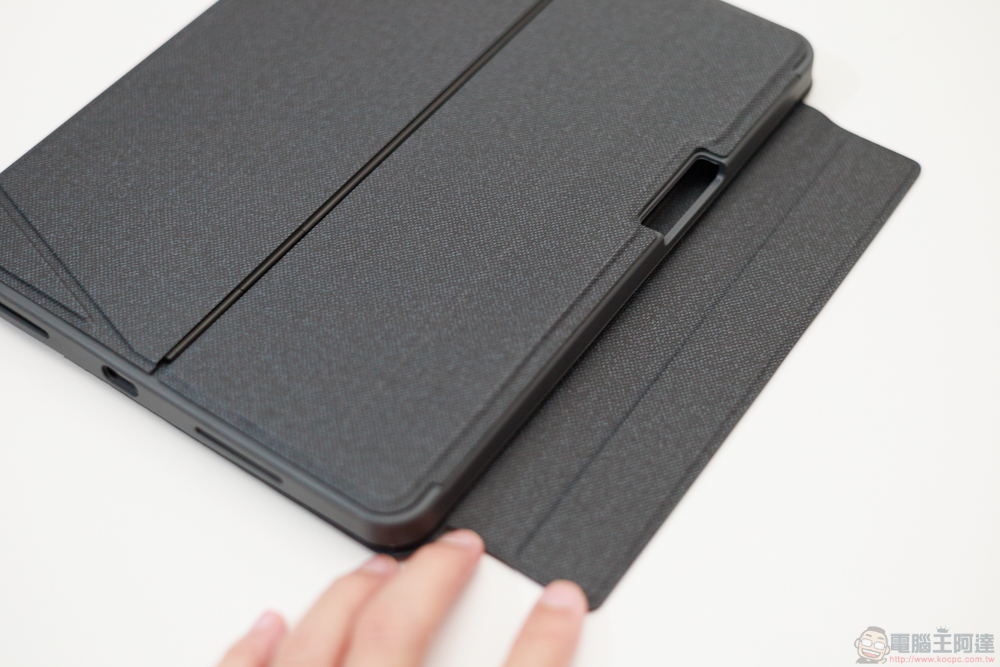 小資族 iPad 體驗全滿足！eiP Magnetix 磁吸可拆式藍牙觸控鍵盤、媲美 Apple Pencil 的磁吸充電觸控筆、專業筆觸磁吸類紙膜 eiP 超大杯全配件開箱 - 電腦王阿達