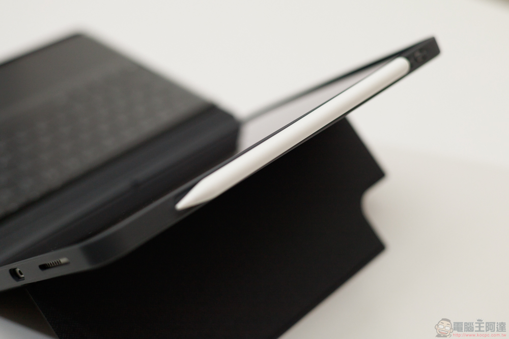 小資族 iPad 體驗全滿足！eiP Magnetix 磁吸可拆式藍牙觸控鍵盤、媲美 Apple Pencil 的磁吸充電觸控筆、專業筆觸磁吸類紙膜 eiP 超大杯全配件開箱 - 電腦王阿達