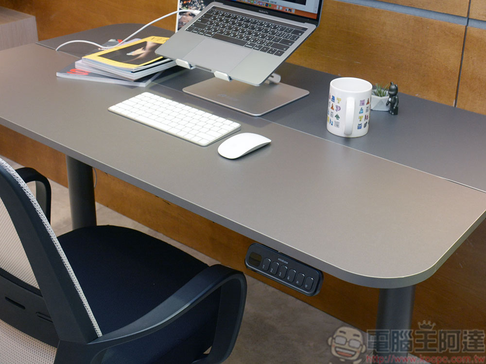 mindcase Allround Desk 鷗圓電動升降桌開箱：免萬元、易組裝，小資最愛 - 電腦王阿達