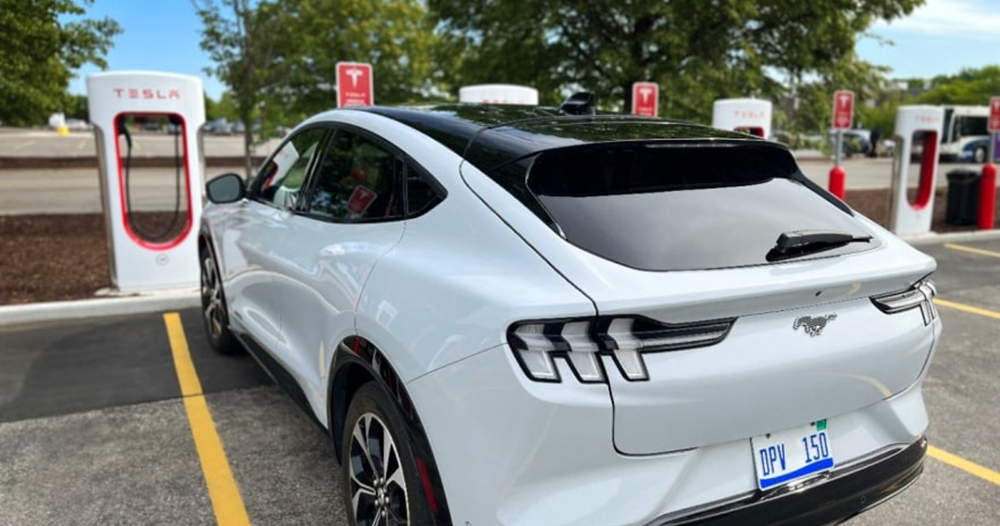 Tesla Model Y 登 Q1 全球銷售王，電動車首次達成此成績 - 電腦王阿達